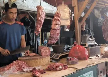 Omzet Pedagang Daging Sapi di Pasar Ciputat Anjlok 70 Persen