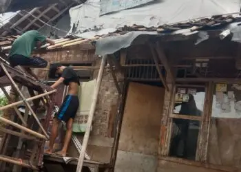 BUTUH PERBAIKAN : Rumah warga Kecamatan Labuan, Kabupaten Pandeglang, butuh perhatian, karena kondisinya dalam keadaan tidak layak. (ISTIMEWA)