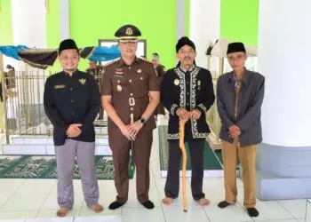 Peringati Hari Lahir Kejaksaan, Kejari Kabupaten Tangerang Ziarah ke Makam Raden Aria Wangsakara