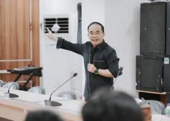 Anggota Fraksi PDI Perjuangan DPRD Banten, Yeremia Mendrofa. (ISTIMEWA)