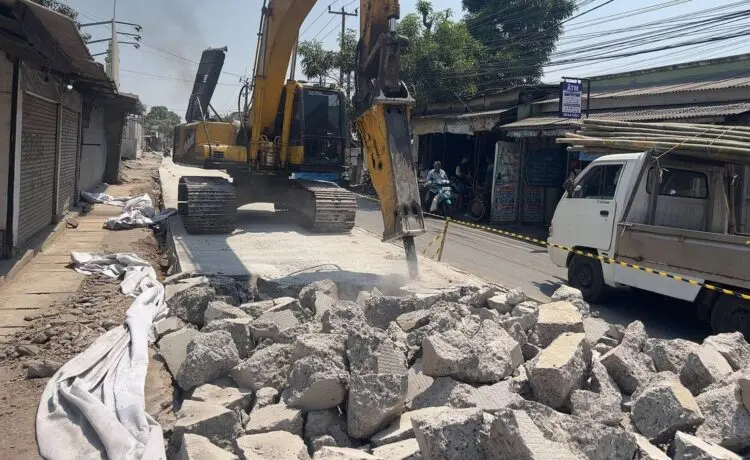 Jalan Pisangan Pakuhaji Dibongkar Lagi, Tak Sesuai Spesifikasi