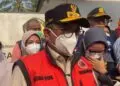 MENYAMPAIKAN KETERANGAN : Gubernur Banten Andra Soni, menyampaikan keterangan kepada wartawan, usai melalukan rakor dengan PVMBG dan stakeholders terkait lainnya. (ISTIMEWA)