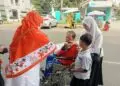 BAGIKAN MASKER -- DPW Partai Keadilan Sejahtera (PKS) Banten, menyalurkan 10.000 masker kepada masyarakat sebagai respons atas dampak erupsi Gunung Anak Krakatau (GAK), sejak Minggu (6/9/2026) hingga Selasa (8/9/2026). (ISTIMEWA)