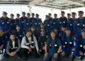 PERSIAPAN PENCARIAN -- Lima orang delegasi PWI Banten, bergabung dengan tim Ditpolair Polda Banten, untuk mencari lima jurnalis dan tiga kru kapal, yang masih dalam pencarian. (ISTIMEWA)