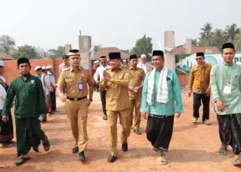 Bupati Tangerang Maesyal Rasyid saat menghadiri peringatan Maulid Nabi Muhammad SAW, Harlah ke-2 IGNMI, serta diskusi publik di Ponpes Albadar 2, Kecamatan Jayanti, Senin (28/9/2026). (ISTIMEWA)