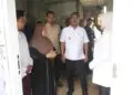 REALISASI RTLH -- Pemerintah Provinsi (Pemprov) Banten, merealisasikan program Rumah Tidak Layak Huni (RTLH) bagi masyarakat kurang mampu di Kabupaten Pandeglang. (ISTIMEWA)