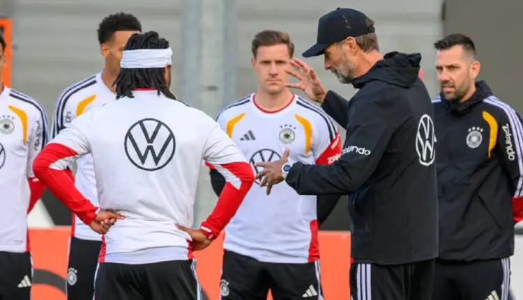 Belanda vs Jerman, Debut Pelatih Baru
