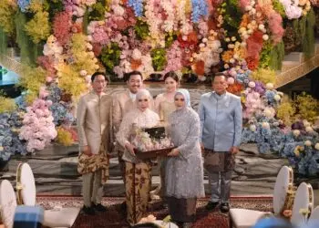 Melly Goeslaw dan Bamsoet Bakal Besanan