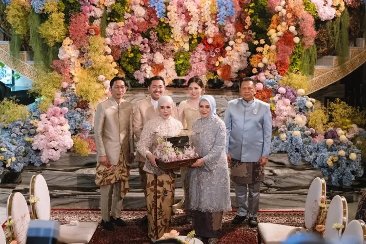 Melly Goeslaw dan Bamsoet Bakal Besanan