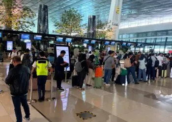 Abu Anak Krakatau Tutup Bandara Soekarno-Hatta, 22.798 Penumpang Terdampak