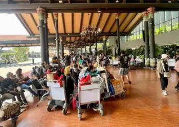 Bandara Soekarno-Hatta Kembali Beroperasi, Tiga Bandara Masih Ditutup