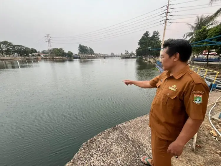 Debit Air Sungai Cisadane Kota Tangerang Terus Menyusut