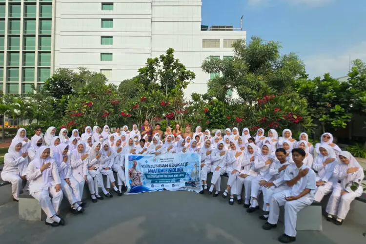 SMK Kesehatan Riksa Indrya Lakukan Kunjungan Edukatif ke Museum Anatomi FKIK Unika Atma Jaya
