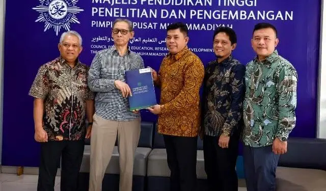 Dr Warsito Resmi Jabat Rektor UMT Periode 2025-2029