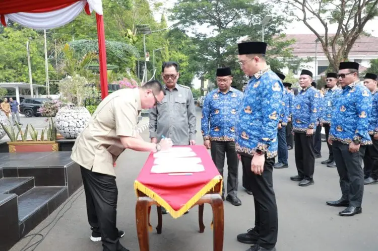 Wali Kota Serang Budi Rustandi Rombak 43 Pejabat