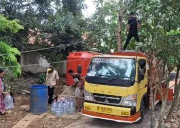 Imbas Kekeringan, Warga Setu Tangsel Minta Pengiriman Air Terus Dilakukan