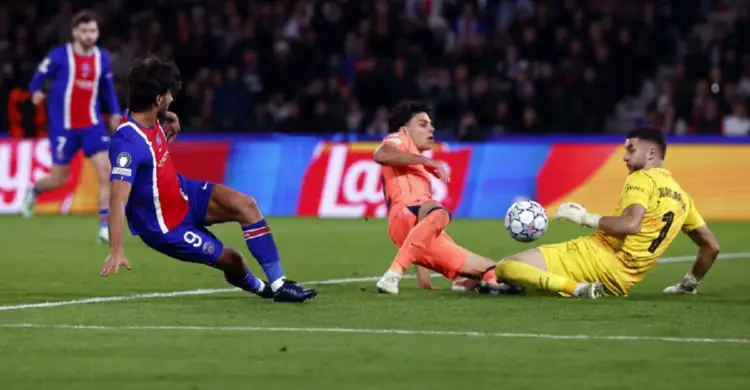 PSG Bungkam Barcelona, Kokoh di Puncak Klasemen Liga Champions