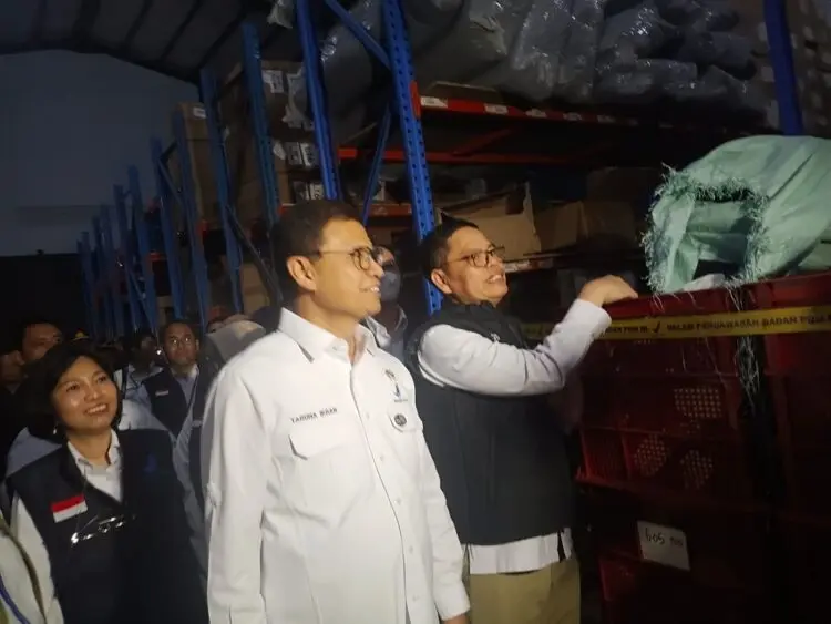 BPOM RI Gerebek Gudang di Pakuhaji, Obat dan Kosmetik Ilegal Rp25 M Disita