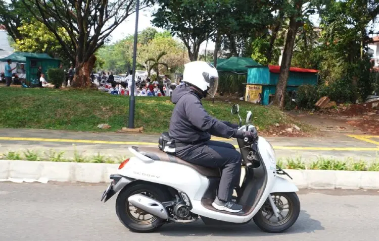 Motoran Bukan Hanya Pakai Helm! PT Wahana Makmur Sejati Ajak Pelajar Pahami 5 Kunci #Cari_Aman