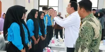 Bupati Tangerang Lepas 7 Penerima Beasiswa Kuliah ke China