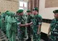 PENERIMAAN PERSONEL BARU -- Komandan Kodim (Dandim) 0601/Pandeglang, Letkol Inf Fajar Aulia Futra, memimpin langsung upacara penerimaan warga baru anggota Kodim 0601/Pandeglang, di Aula Makodim 0601/Pandeglang, Rabu (7/10/2026). (ISTIMEWA)