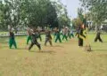 LATIHAN --: Sejumlah personil TNI AD Kodim 0601/Pandeglang, berlatih bela diri pencak silat, di halaman Makodim setempat, Rabu (14/10/2026). (ISTIMEWA)