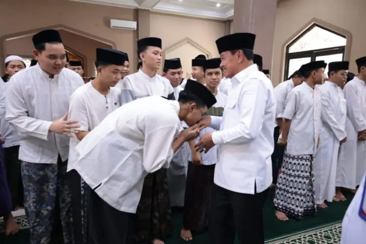 Resmikan Masjid Nila Sari Cisauk, Bupati Tangerang Dorong Pembentukan Karakter Santri