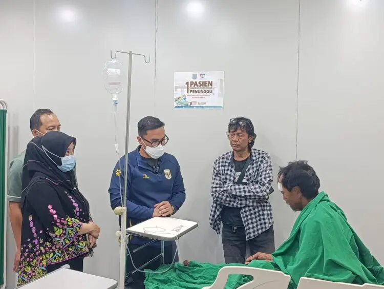 Jenguk Korban Ledakan Pasar Cimanggis di RSU Tangsel, Pilar: Pasien Luka Bakar Berat Butuh Dirujuk