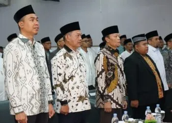 SARESEHAN -- Sarasehan Ulama se-Banten, yang digelar Yayasan Ibnu Salam–Cinangka, Kabupaten Serang, di Aula Hilmi Aminuddin Nurul Fikri Boarding School, Sabtu (17/10/2026). (ISTIMEWA)