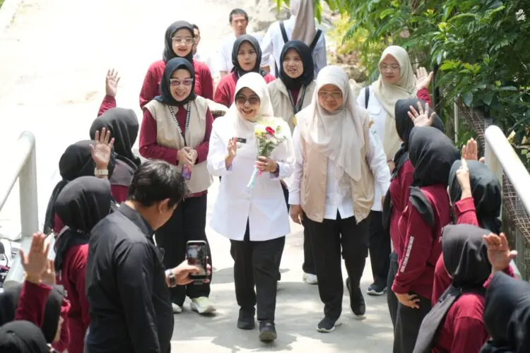Bupati Pandeglang Raden Dewi Setiani, dalam sebuah kegiatan kedaerahan. (ISTIMEWA)