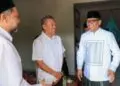 BERBINCANG : Gubernur Banten Andra Soni (kanan), berbincang disela peringatan Hari Santri Nasional 2026. (ISTIMEWA)