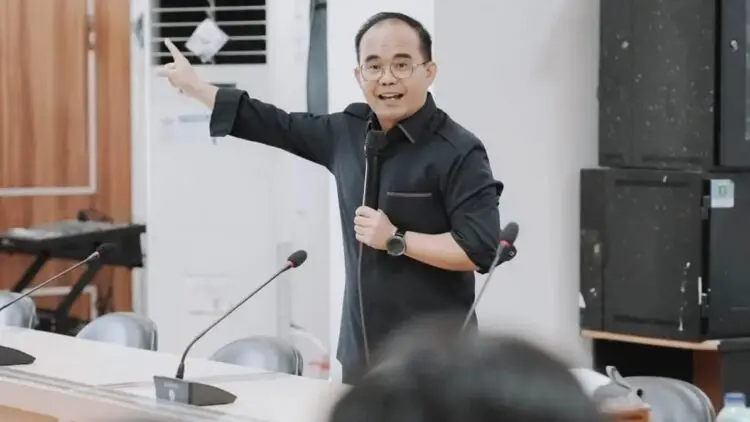 Anggota Komisi V DPRD Banten, Yeremia Mendrofa. (ISTIMEWA)