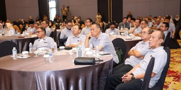 MENGIKUTI ACARA : Puluhan anggota DPRD Banten, mengikuti acara penyuluhan anti korupsi di lembaga legislatif, Selasa (27/10/2026) kemarin. (ISTIMEWA)