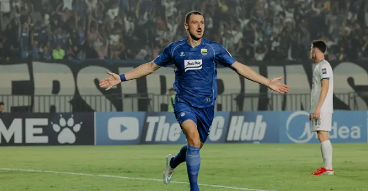 Dua Gol Balsa Antar Persib Taklukkan Melbourne Victory, Kokoh di Puncak Klasemen