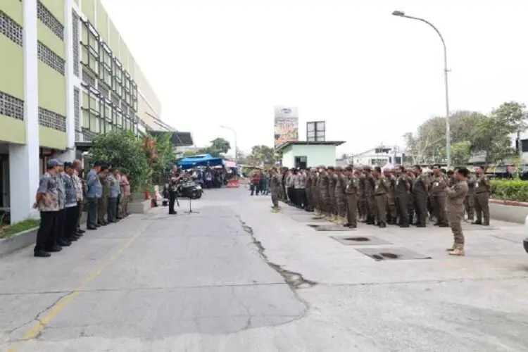Relokasi PKL di Jalan Kiasnawi Tangerang Kembali Ditunda