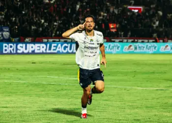 Jadwal Padat, Thom Haye Tegaskan Persib Siap Hadapi Dewa United