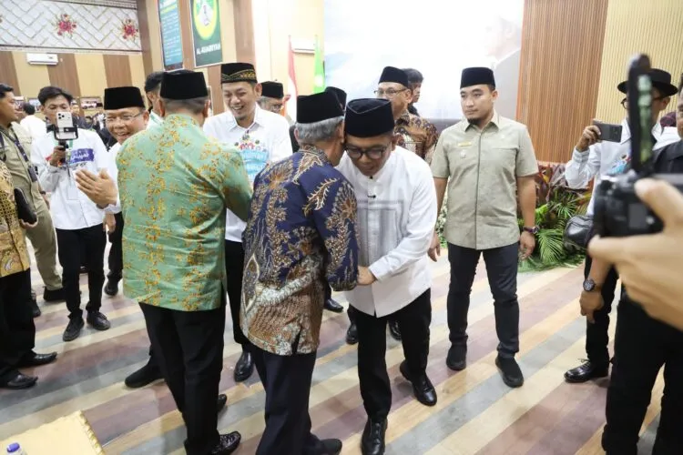 Andra Soni Ajak Al Khairiyah Perkuat Pendidikan Banten, Sekolah Gratis Jadi Sorotan