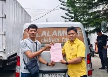 Kejari Kabupaten Tangerang Kembalikan Mobil Gran Max Barang Bukti kepada Saksi