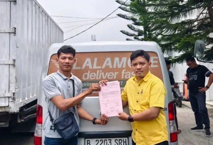 Kejari Kabupaten Tangerang Kembalikan Mobil Gran Max Barang Bukti kepada Saksi