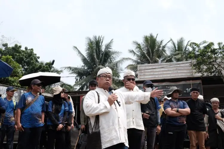 Hari Oeang ke-80, Kanwil DJP Banten Berbagi dengan Masyarakat Baduy