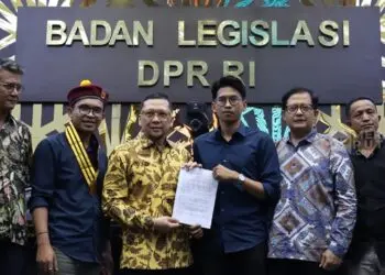 Eks Ketua Komisi II vs Eks Ketua KPU Saling Bantah soal “Pasal Gibran”