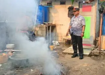 Aktivitas Pembakaran Sampah di Ciledug Dipadamkan Trantib